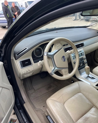Volvo V70 cena 27500 przebieg: 331000, rok produkcji 2010 z Skórcz małe 106